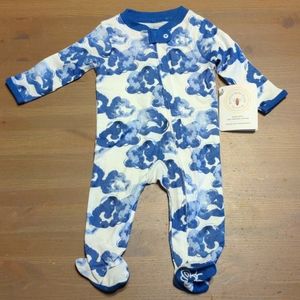 Burt's bees 0-3 outfit